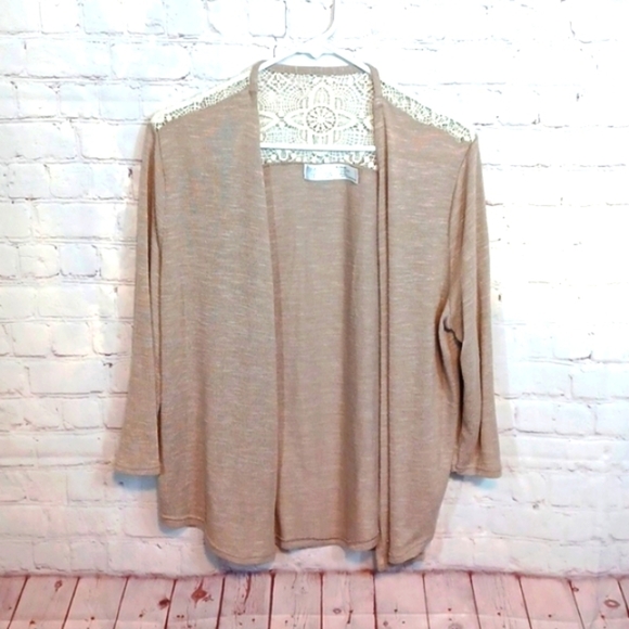 Time&True Woman's Lace Shoulder Cream Short Sleeve Wrap Sweater XL‎ 16-18 - Picture 1 of 8